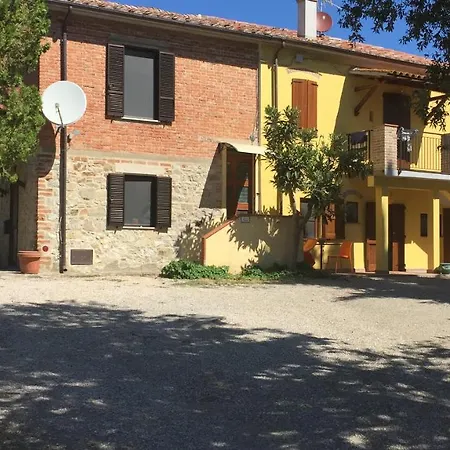 Trasimeno Holiday Дом отдыха *